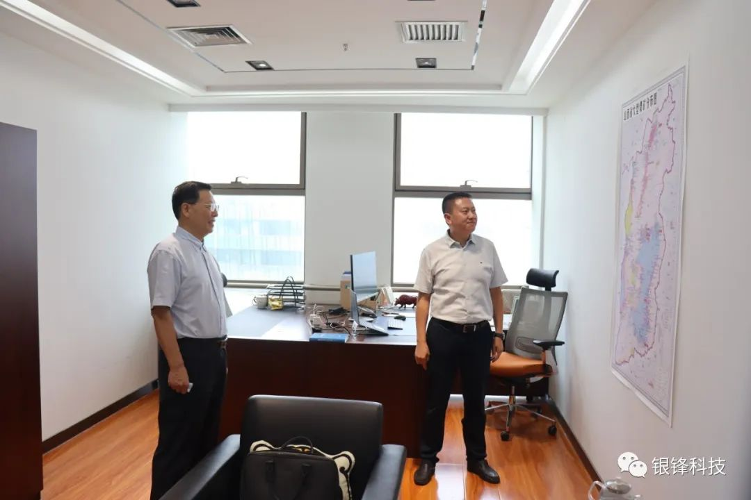 何满潮院士莅临深部岩土力学与地下工程国家重点实验室山西银锋分中心指导工作